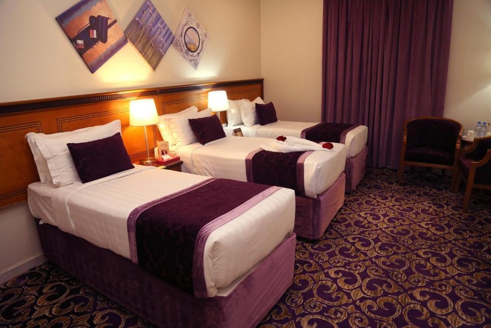 Room image 4